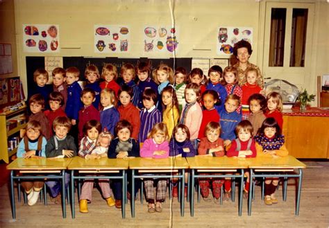 Photo De Classe Moyenne Section De Maternelle De 1973 Ecole Maternelle