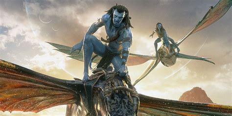 Avatar 2 Reviews Praise James Camerons Beautiful Overstuffed Epic