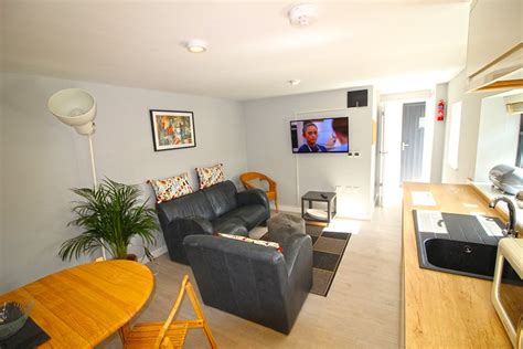1 Fox Studios Updated 2020 2 Bedroom Apartment In Much Wenlock With
