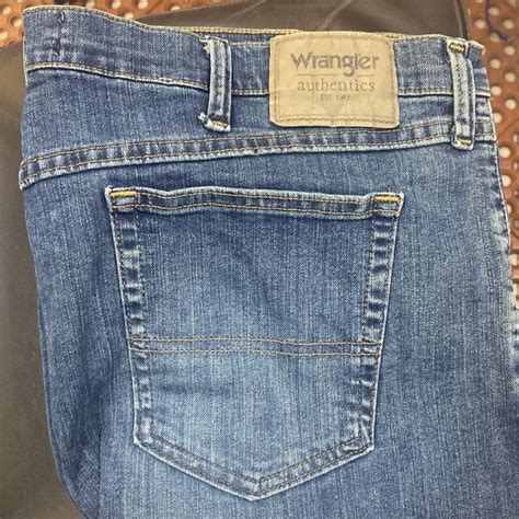 Wrangler Jeans Wrangler Authentics Mens Classic 5pocket Regular Fit Flex Jean Size 42x3