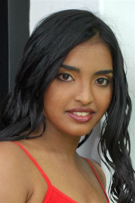 Sri Lankan Models Actress And Actors Picture Gallery Update Page Riset