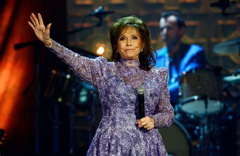 Loretta Lynn Marianela Eagle