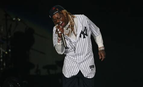 2023 MTV VMAs: Watch Lil Wayne perform a medley | The FADER