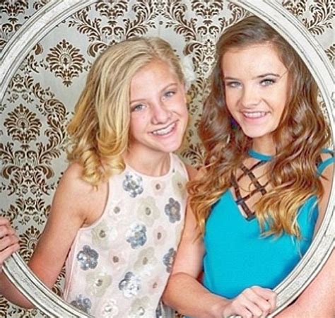 Paige And Brooke Hyland At Melissas Wedding Dance Moms Comics Dance