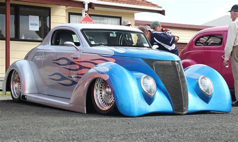 1937 Ford Coupe Hot Rod