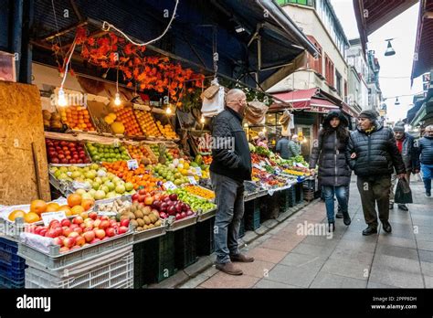 Estambul Turqu A St De Marzo De Se Puede Ver A Los Vendedores