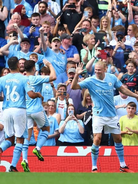 Manchester City Vence Fulham E Segue No Ingl S