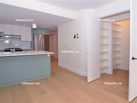 For Rent Yonge Lawrence Toronto Bdrm Viewit