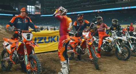 Video Detroit Supercross Press Day Practice Raw