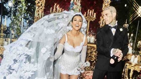 Kim Kardashian partage des photos inédites du mariage de Kourtney