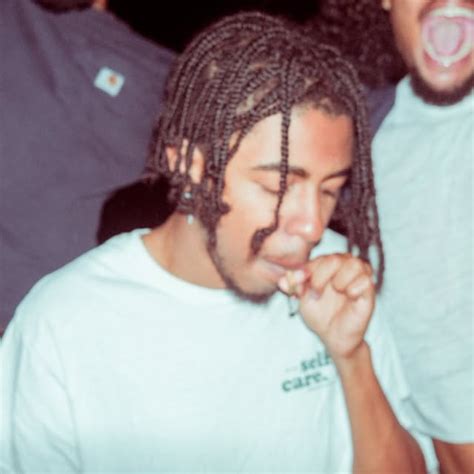 QUINCY (@notquincyx) • Threads, Say more