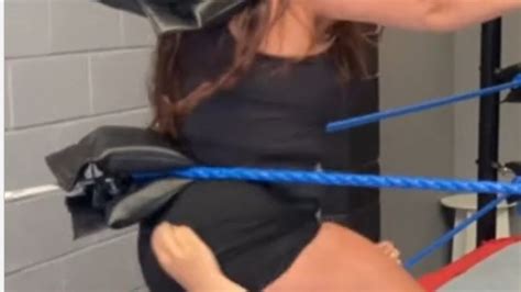 Kiss My Ass Stinkface And Fart Match Nadia Sapphire Clips4sale