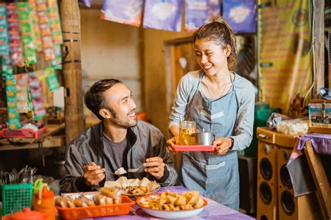 Tips Meningkatkan Omset Bisnis Kuliner Dengan Gimmick Yang Efektif