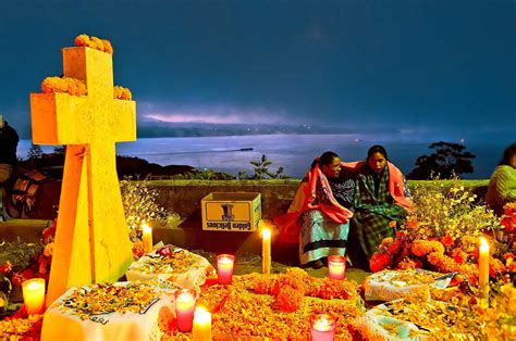 Dia De Muertos Una Tradicion Mexicana A Traves Del Tiempo