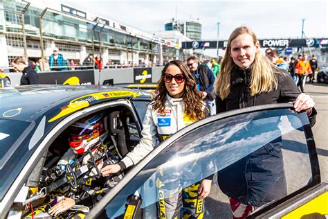 ZF Race Engineering Extends The Partnership With Racing Team Girls Only