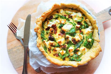 Quiche Met Geitenkaas Spinazie Tomaat Recept De Kokende Zussen