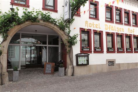 Hotel Pfälzer Hof Hotel schönsten Touren und Ziele in Rheinland