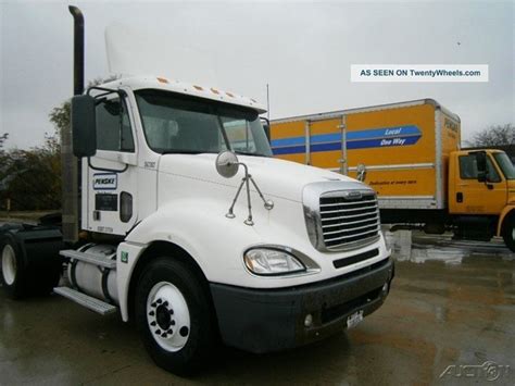 2009 Freightliner Cl12064st Columbia 120