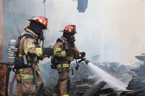 Villa El Salvador Incendio Consumió Almacén De Madera En Parque Industrial Galería Fotográfica