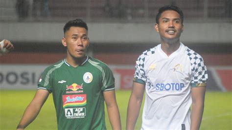 Arema Fc Rekrut Pemain Terakhir Untuk Piala Menpora 2021 Indonesia