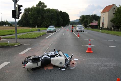 Kreis Kulmbach Lkw Bersieht Motorradfahrerin Bildergalerie