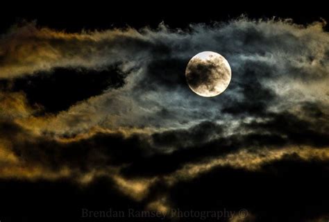 Photos: Snow moon eclipse peeks out over Seattle photo 1