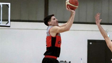 Basket serie C Gold contro Castelnuovo succede di tutto e di più