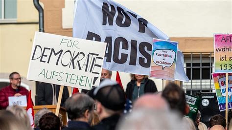 Kundgebungen F R Demokratie Und Freiheit Was Am April In