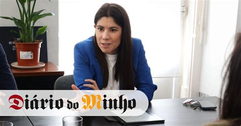 Mortágua afirma que BE não viabiliza nem Governo nem orçamento de