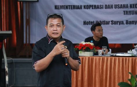 Sonny T Danaparamita Gelar Sosialisasi Tentang Koperasi Dan UMKM Di