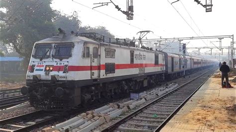 Jabalpur Hazrat Nizamuddin Mahakaushal Express Departing Mathura