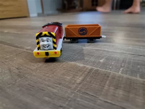 Thomas And Friends Trackmaster Salty 2 Motorized Train Engine Fish Cargo