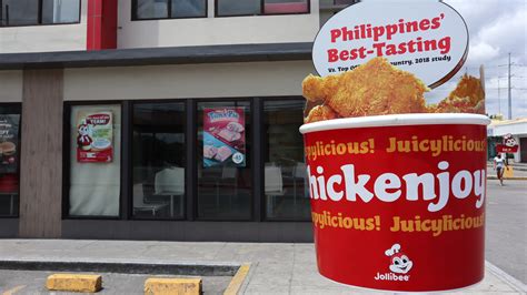 Jollibee's quest for global dominance derailed by virus - Nikkei Asia