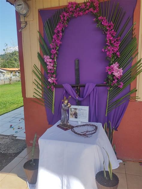 Viacrucis Decoraciones Del Altar De La Iglesia Coronas De Flores De