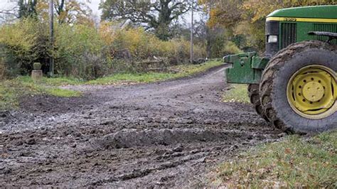 Mud on the road: A farmer’s responsibility explained - Farmers Weekly