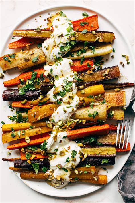 Roasted Carrots with Honey and Garlic Yogurt Sauce Recipe - Pinch of Yum