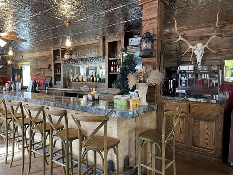 Crowbar Cafe And Saloon Shoshone Village