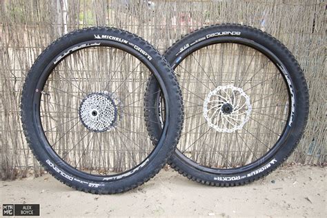 Tested FSA 27 5 Afterburner All Mountain Wheelset MTB MAG