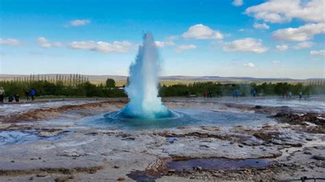 Geysir Strokkur Blesi Haukadalur Valley Iceland Hitched To Travel