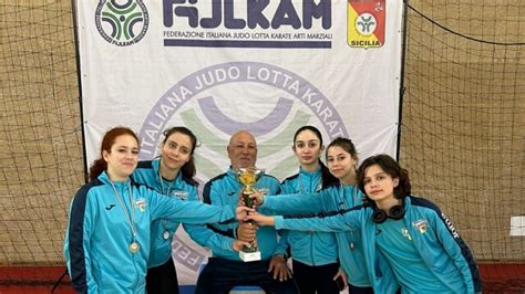 Karate La Ippon Fa Incetta Di Medaglie Alle Qualificazioni Per I