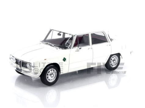 Schaalmodel Alfa Romeo Giulia Ti Super 1963 1 18 Norev