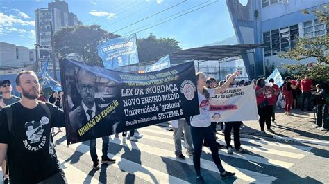 Professores De Santa Catarina Entraram Em Greve Nesta Ter A Feira