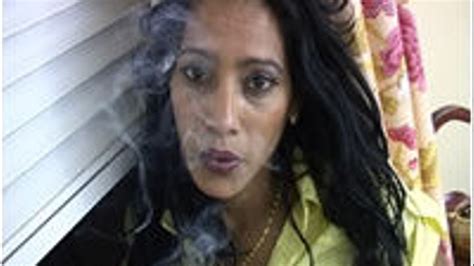 LATINA SMOKING Medium Res HOMEMADE FETISHES BY DELICIA DEITY Clips Sale
