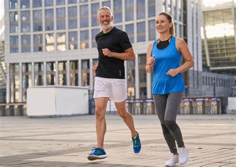 average walking pace  surprising key  unlock fitness success