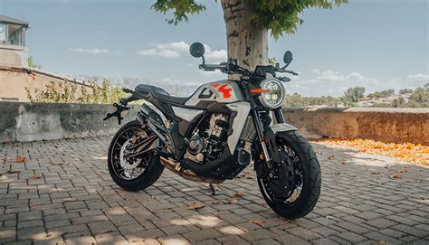 Le Roadster Zontes 350 Gk Disponible En France