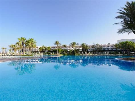 Piscina del hotel Iberostar Founty Beach Marokko | Beach hotels, Hotel, Beach