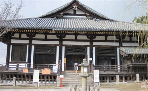 東大寺 法華堂（三月堂） 東大寺・奈良公園 奈良県 国宝を巡る旅