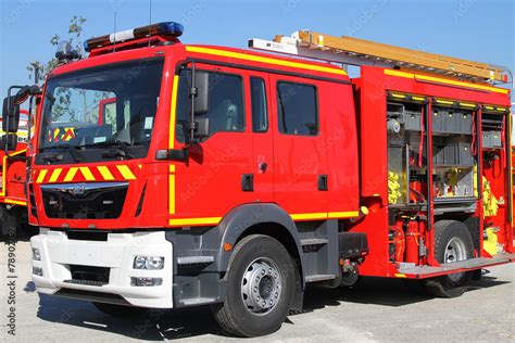 Camion De Pompiers Stock Foto Adobe Stock