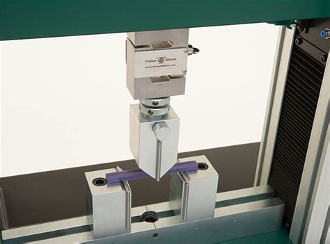 St Model Of Universal Testing Machine From Tinius Olsen