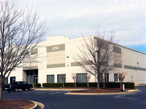 Walmart Regional Tire Facility at Interstate South – Ruark & Wyatt Architects